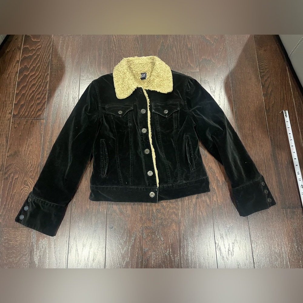 GAP Women Insulated Sherpa Lined Trucker Black Velour Y2K Jacket Size XSmall